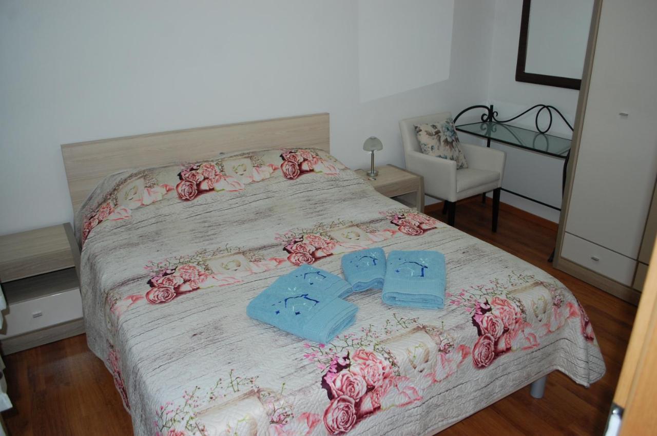 Apartmani Diana Novigrad Istria Esterno foto
