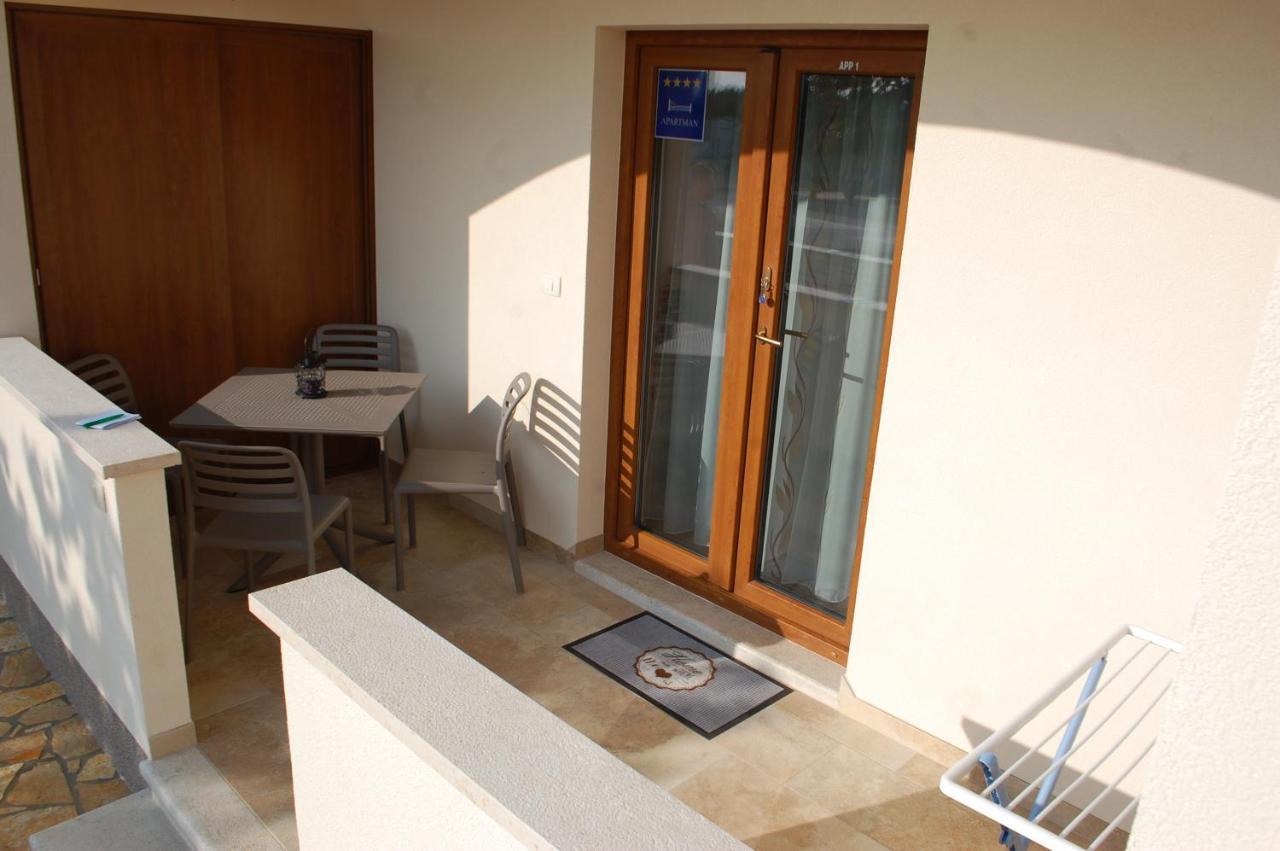 Apartmani Diana Novigrad Istria Esterno foto