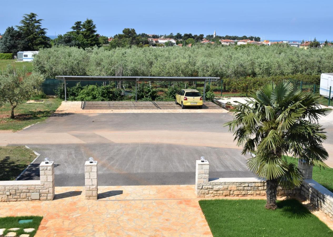 Apartmani Diana Novigrad Istria Esterno foto
