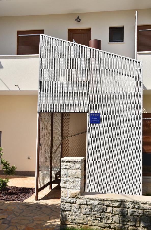 Apartmani Diana Novigrad Istria Esterno foto